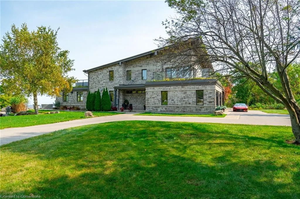 5500 Steeles Avenue W