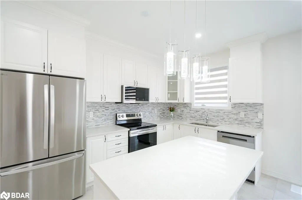 37 Baycroft Boulevard