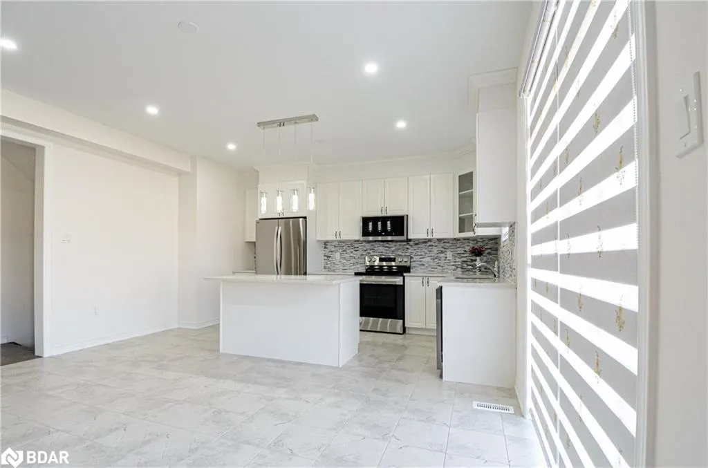 37 Baycroft Boulevard