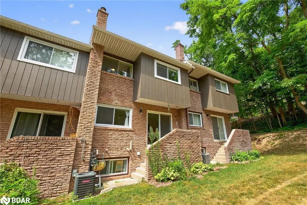 17 St Vincent Street, #9
