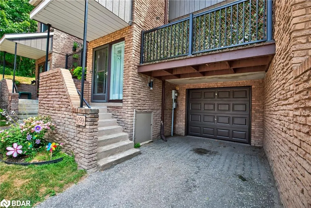 17 St Vincent Street, #9