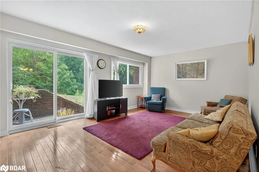 17 St Vincent Street, #9