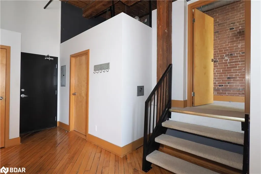 26 Ontario Street, #121