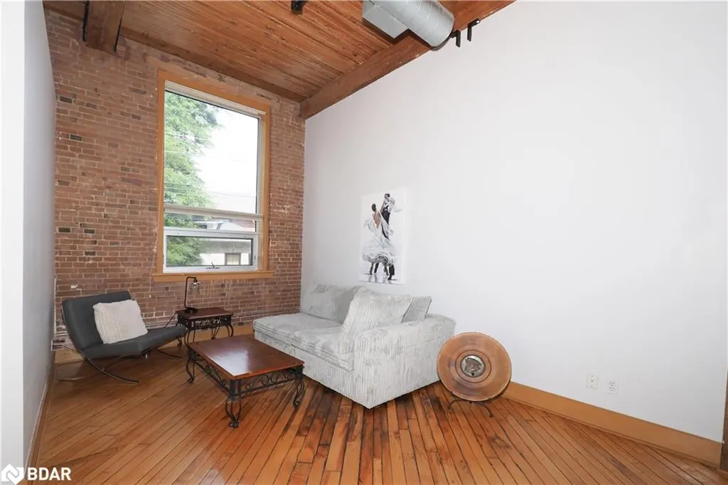 26 Ontario Street, #121