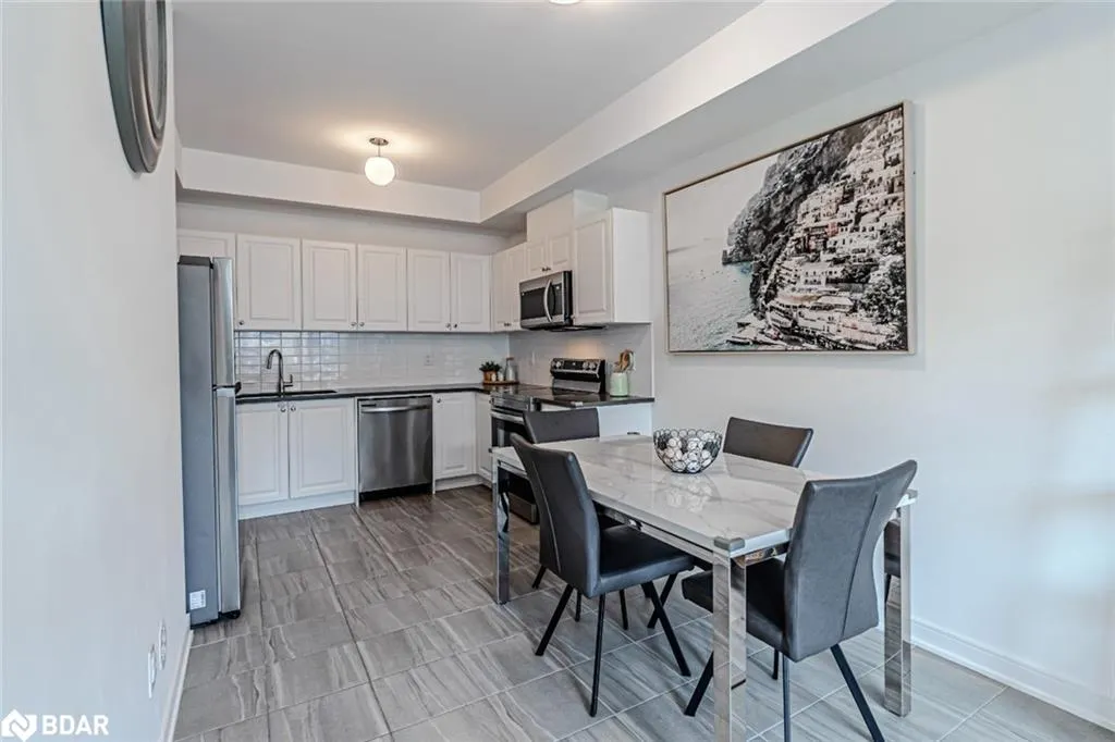 25 Red Maple Lane