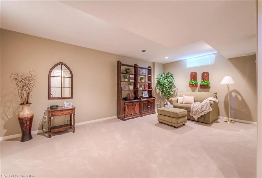 353 George Street N, #3