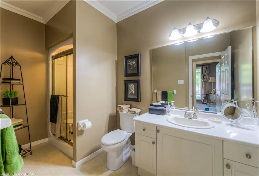 353 George Street N, #3
