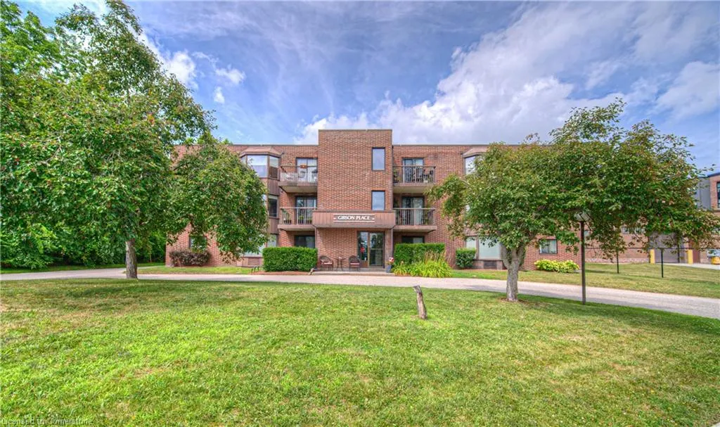 50 Gibson Street, #301