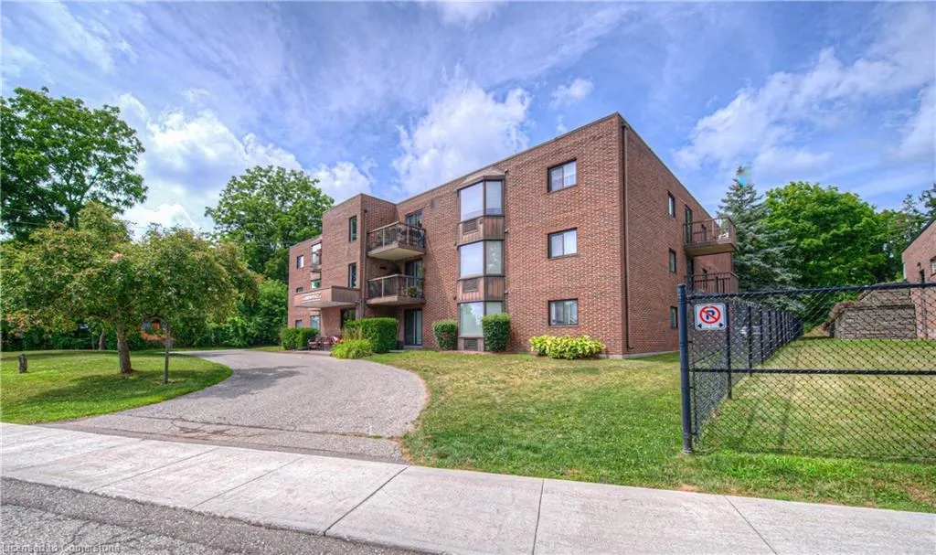 50 Gibson Street, #301