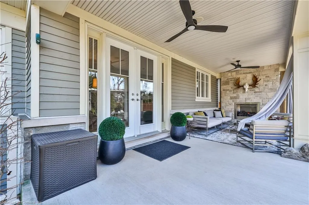 283 Jennings Crescent