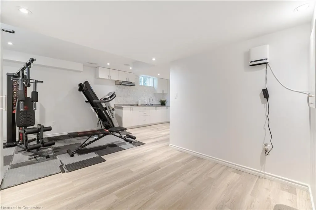 90 Raymond Road, #6