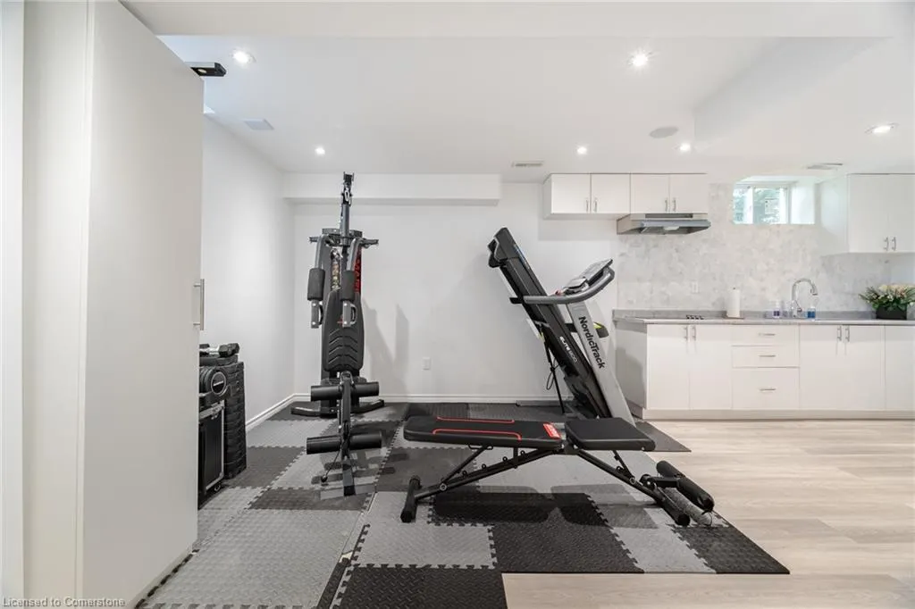 90 Raymond Road, #6