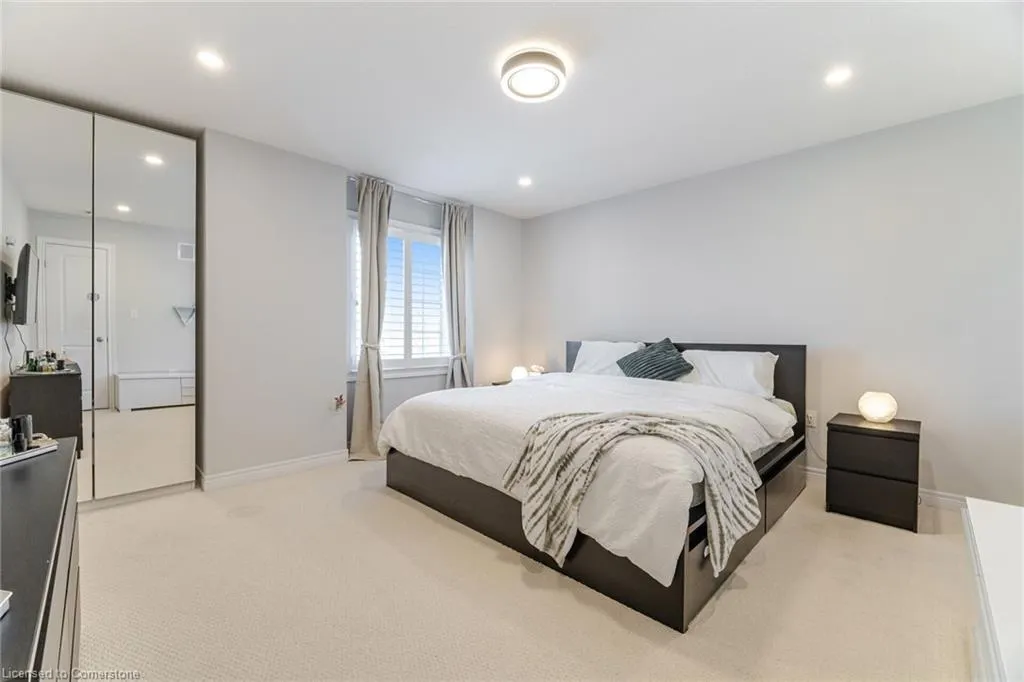 90 Raymond Road, #6
