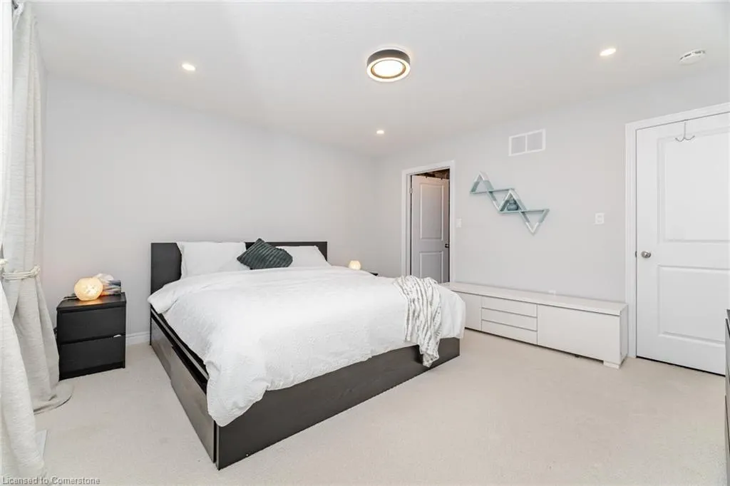 90 Raymond Road, #6