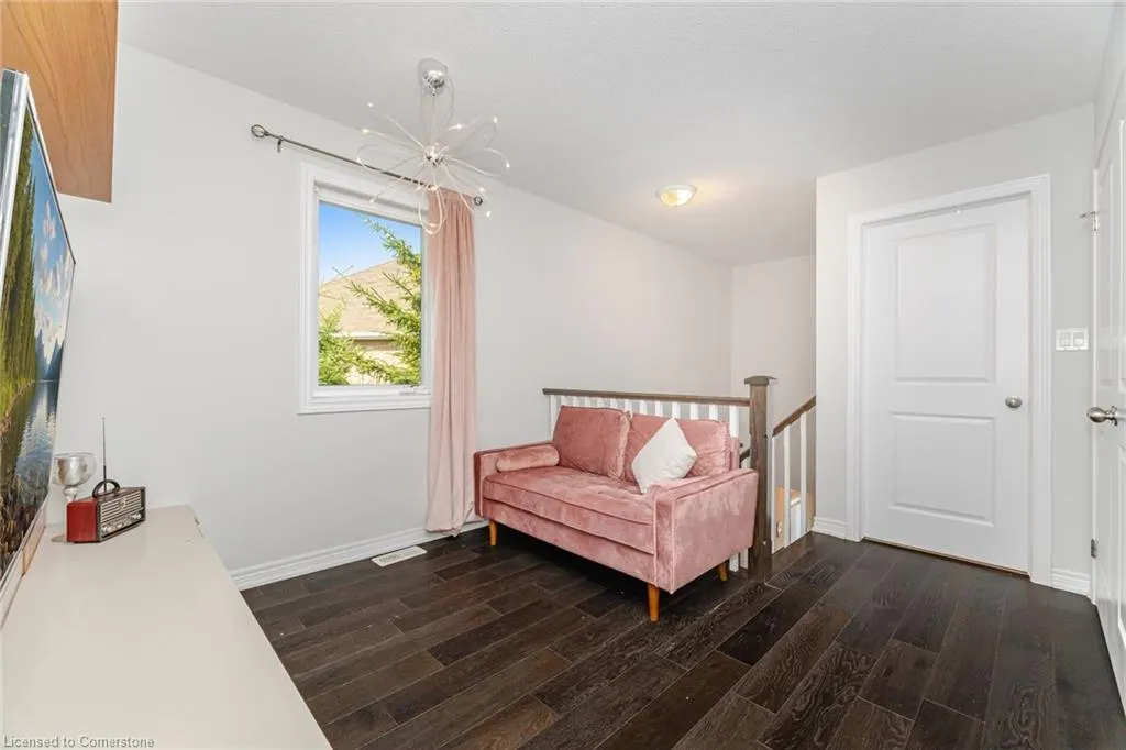 90 Raymond Road, #6