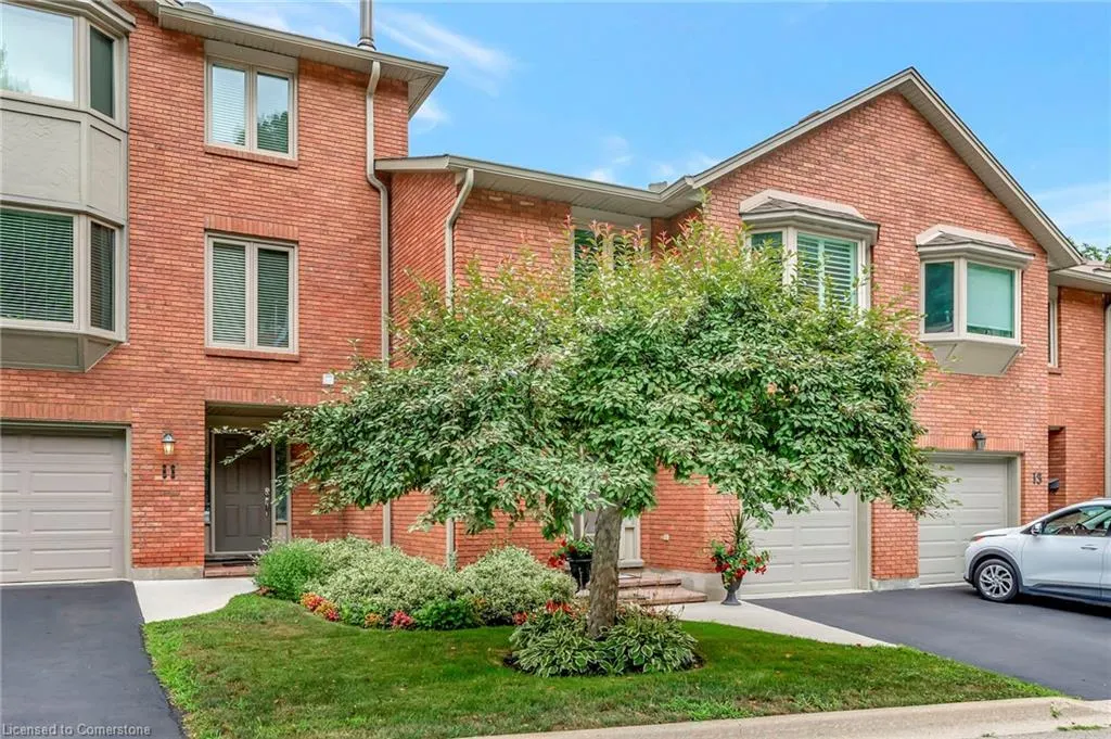 30 Osler Drive, #12