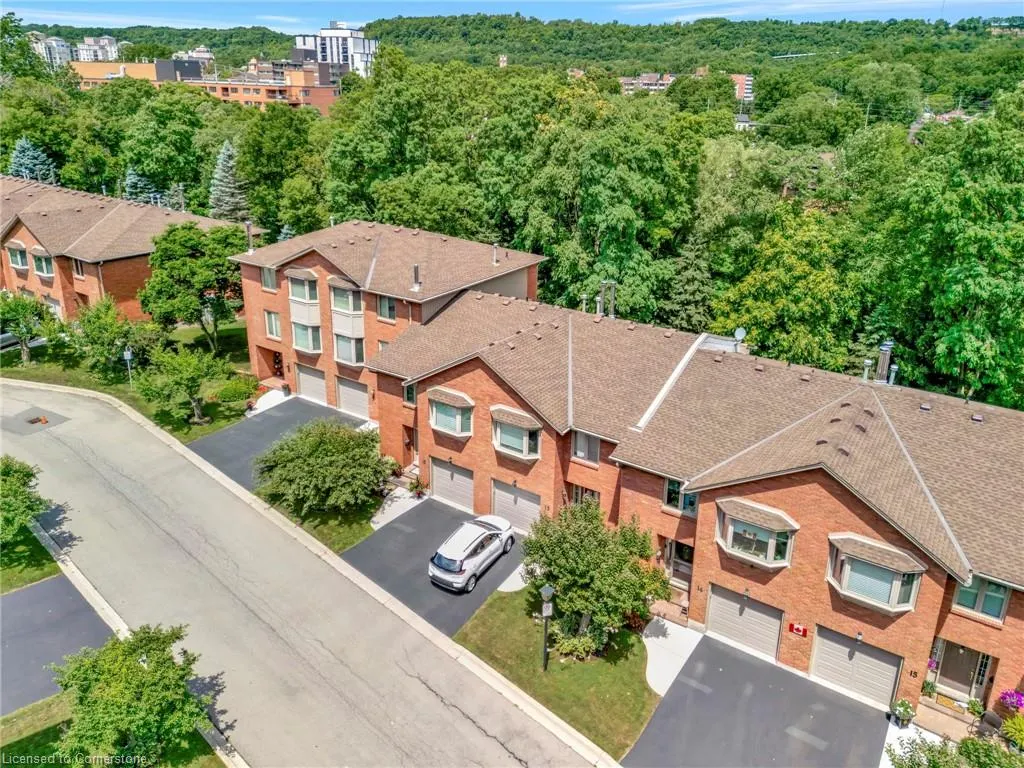 30 Osler Drive, #12