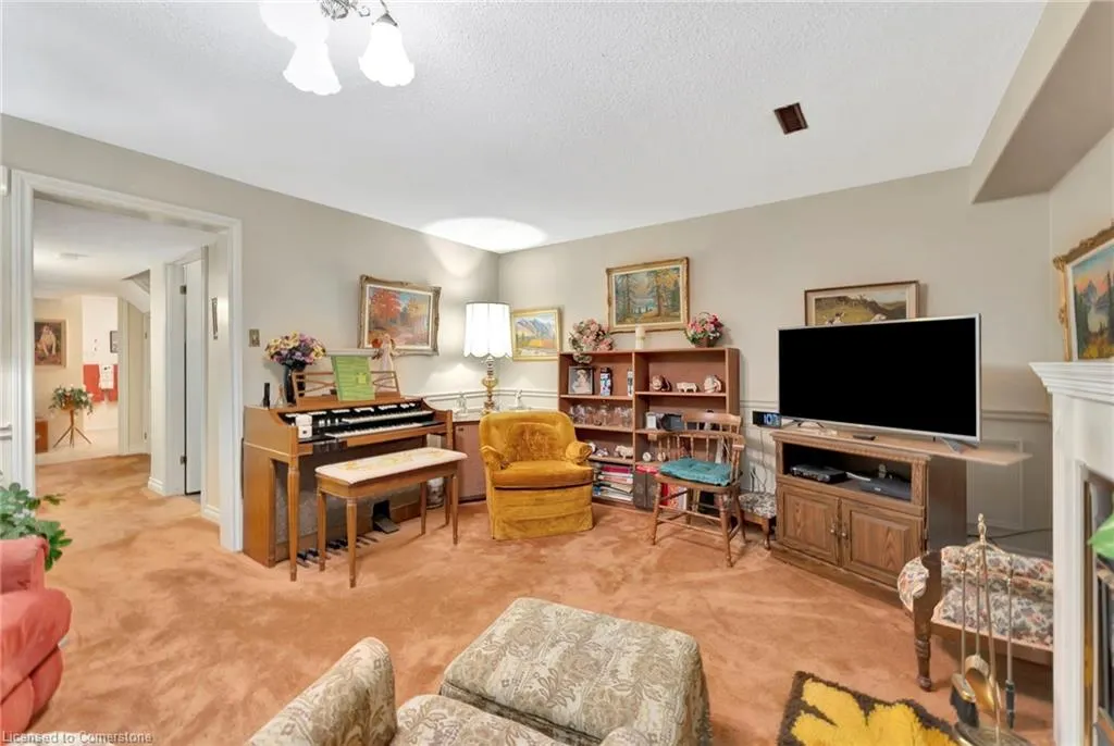 30 Osler Drive, #12