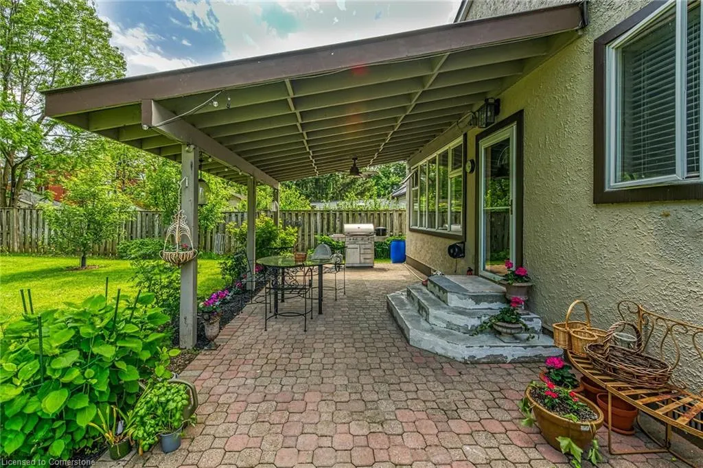 148 Lakeshore Road