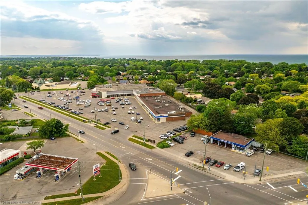 148 Lakeshore Road