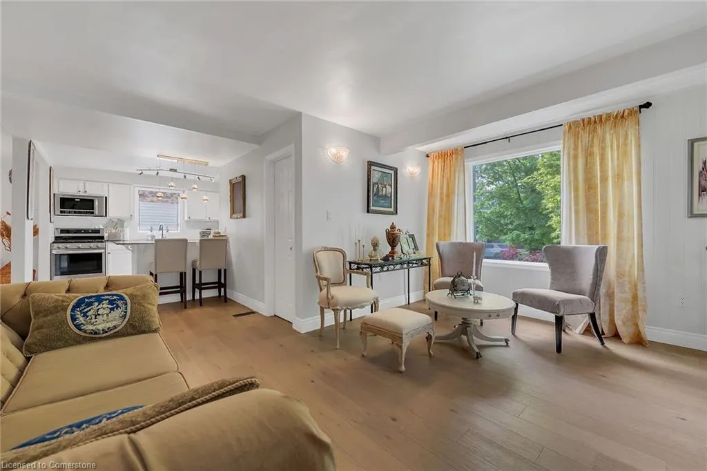 148 Lakeshore Road