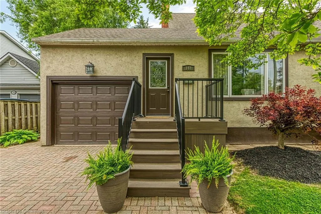 148 Lakeshore Road