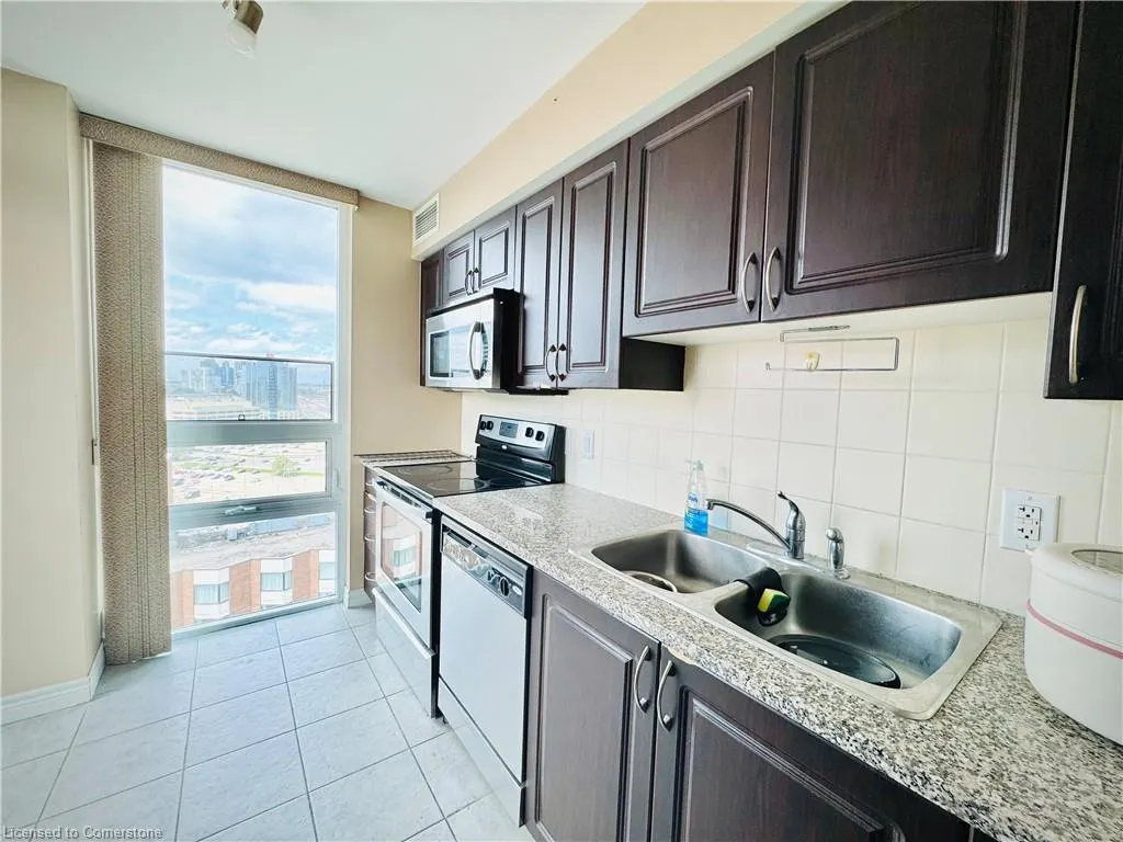 208 Enfield Place, #2108