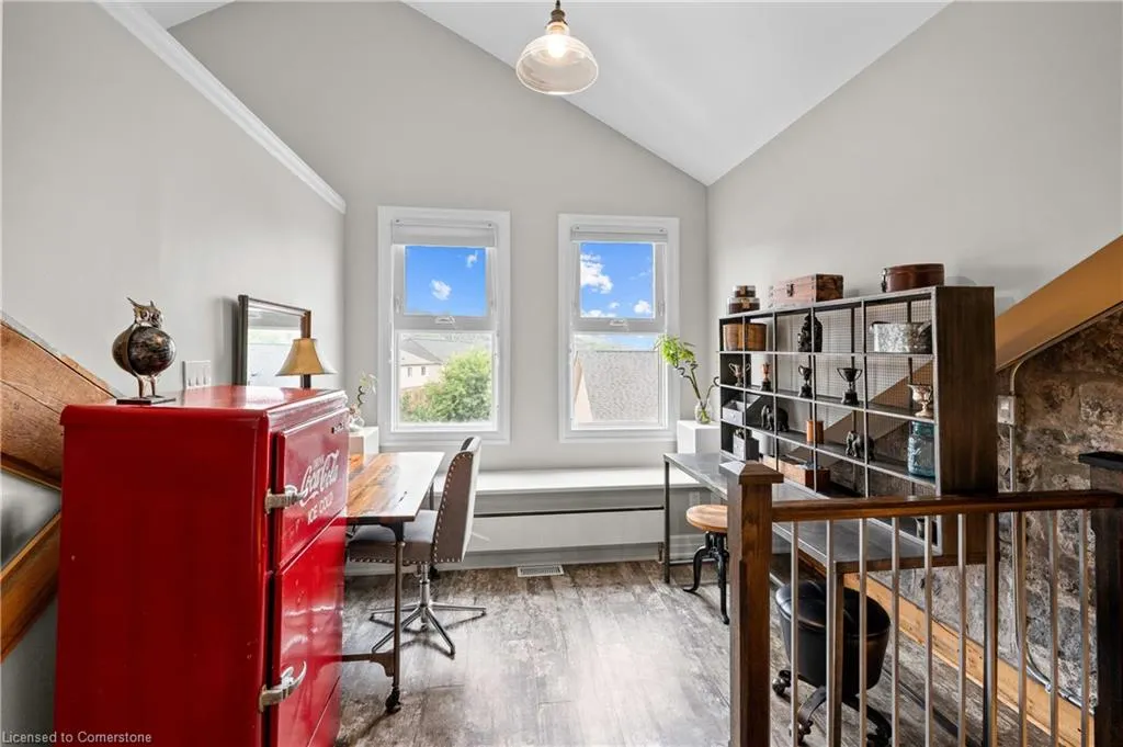 25 Concession Street, #201