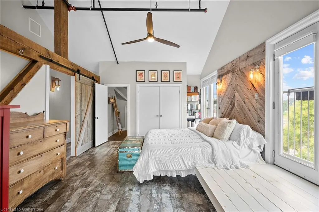 25 Concession Street, #201