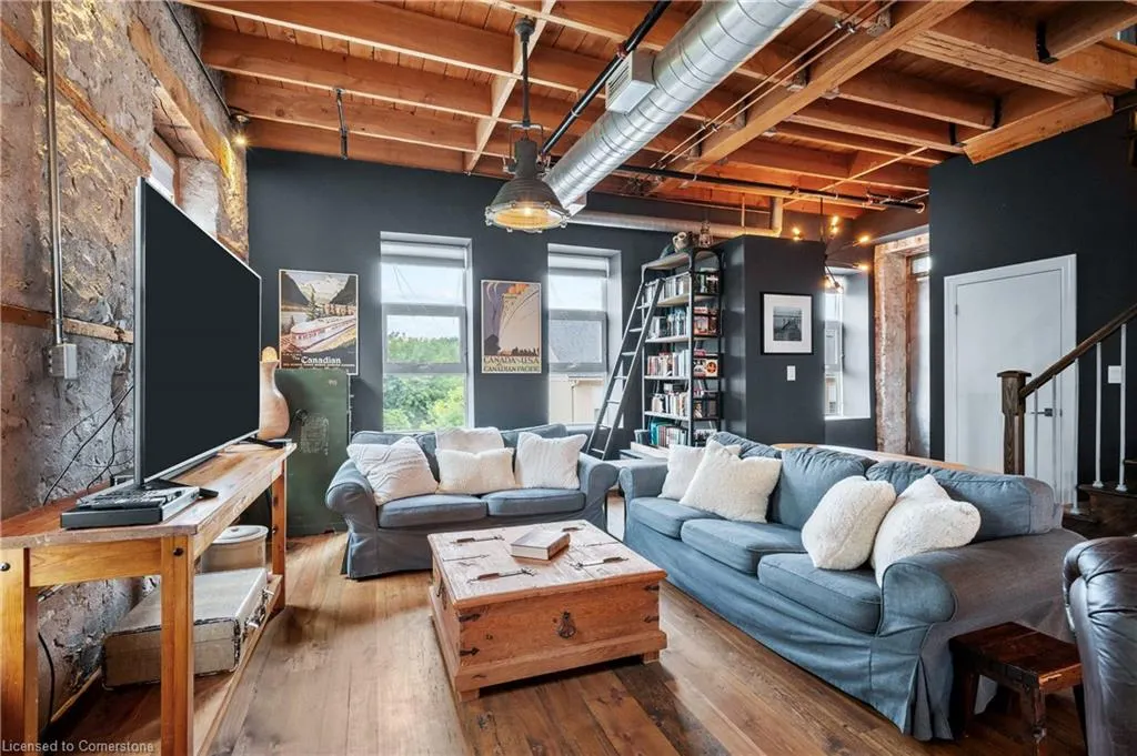 25 Concession Street, #201