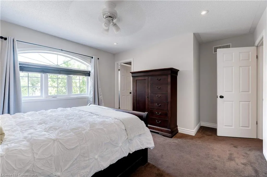 2151 Walkers Line, #19