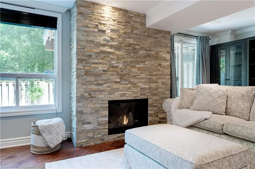 2151 Walkers Line, #19