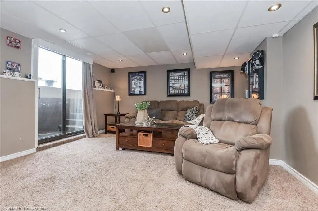 15 Wellington Drive