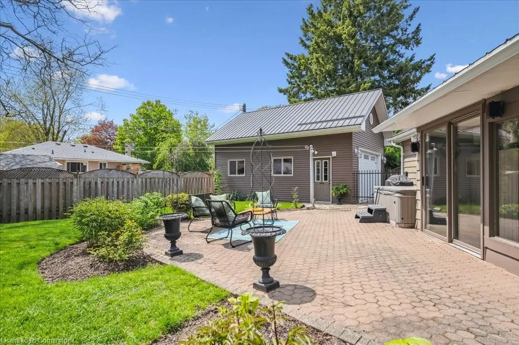 15 Wellington Drive