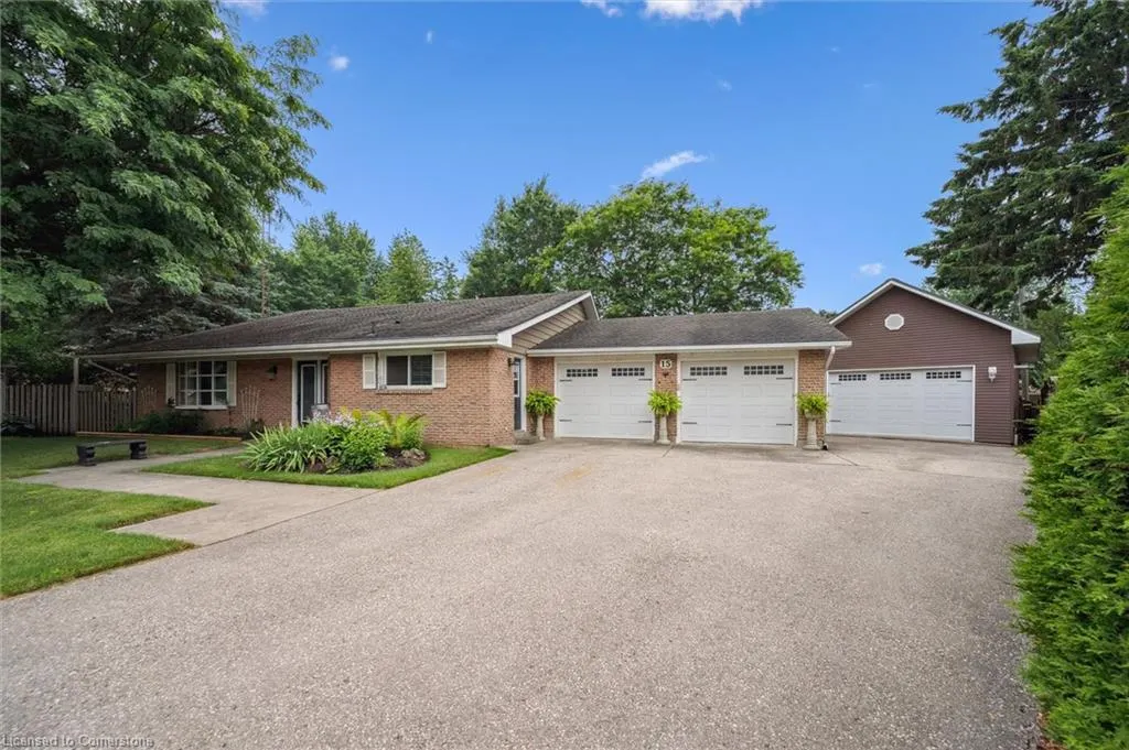 15 Wellington Drive