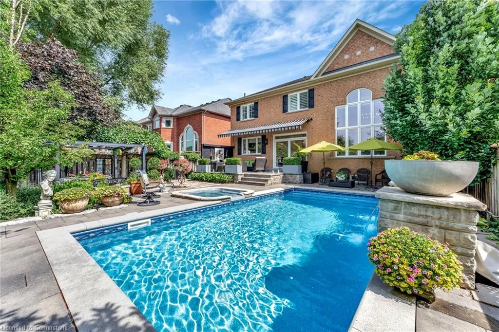 2469 Whistling Springs Crescent