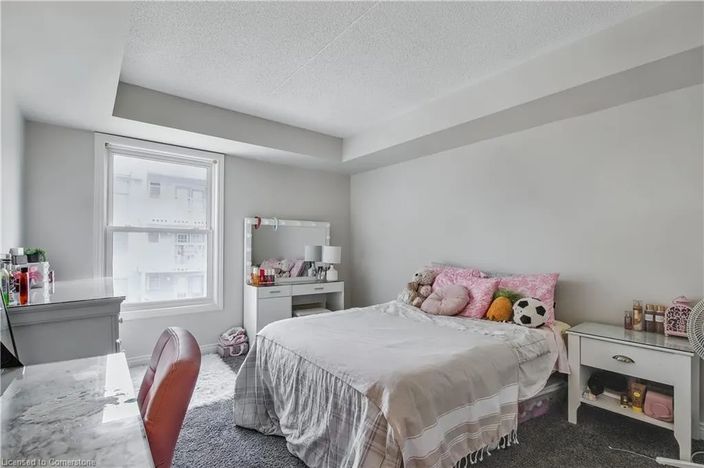 2010 Cleaver Avenue, #207