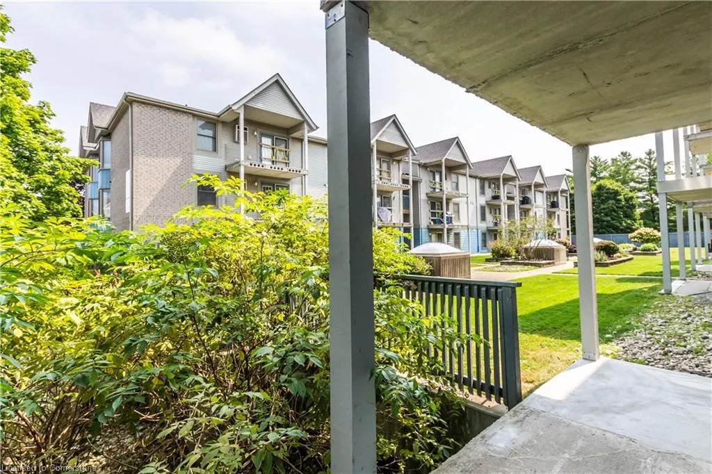 2010 Cleaver Avenue, #207