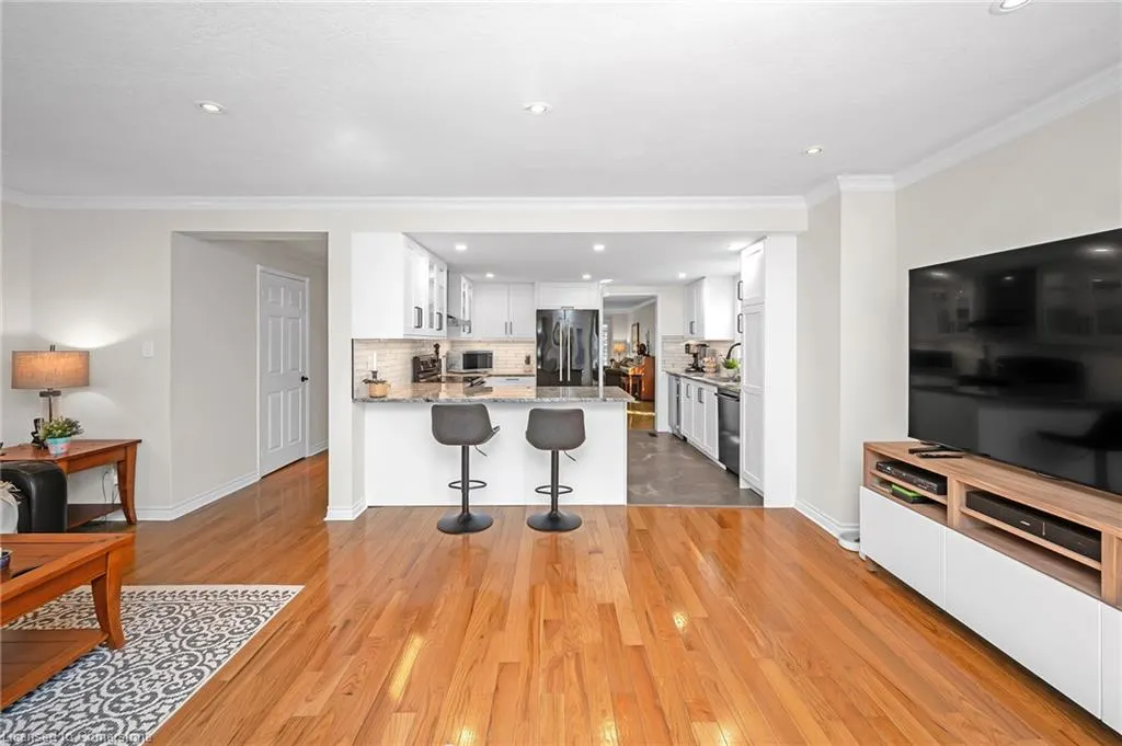 22 Waterford Crescent