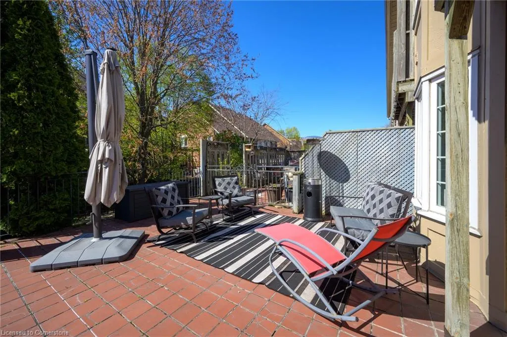 22 Waterford Crescent