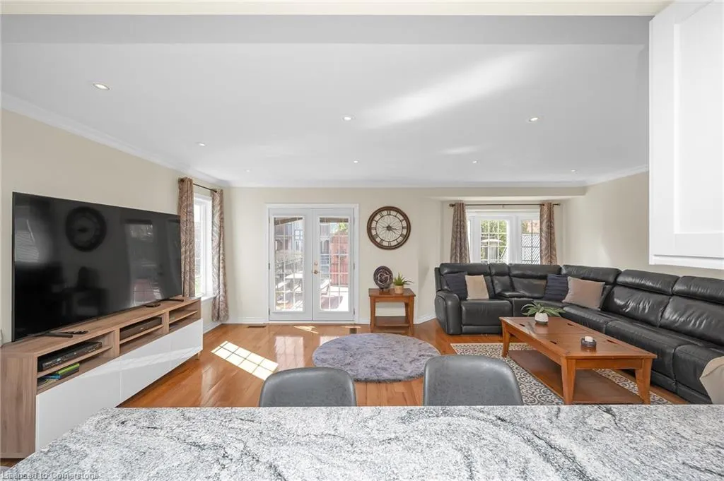 22 Waterford Crescent