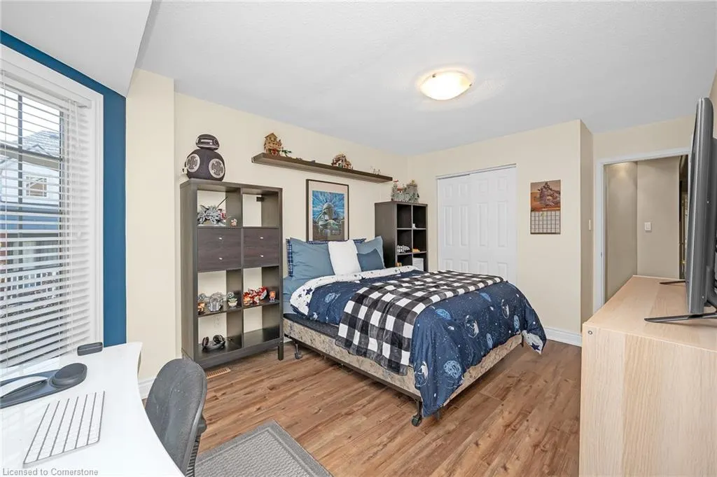 22 Waterford Crescent