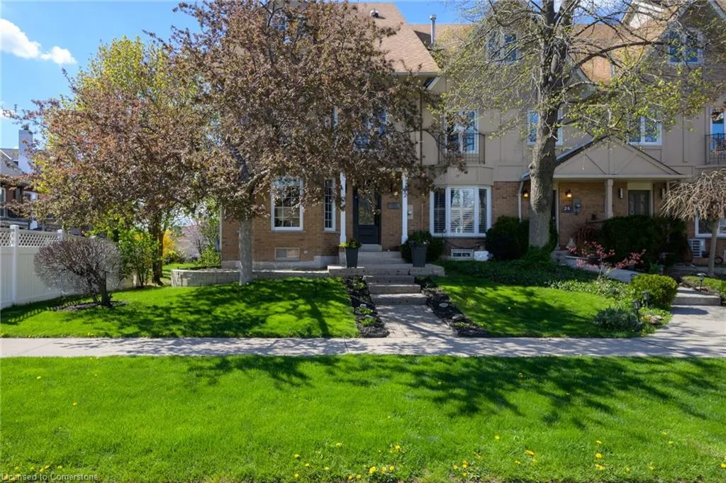 22 Waterford Crescent