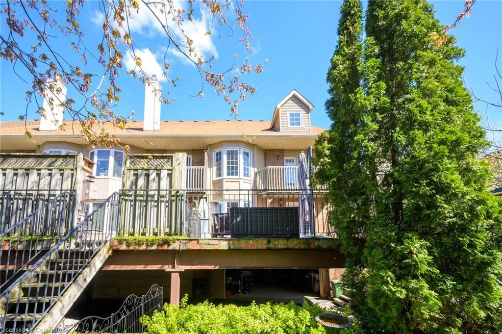 22 Waterford Crescent