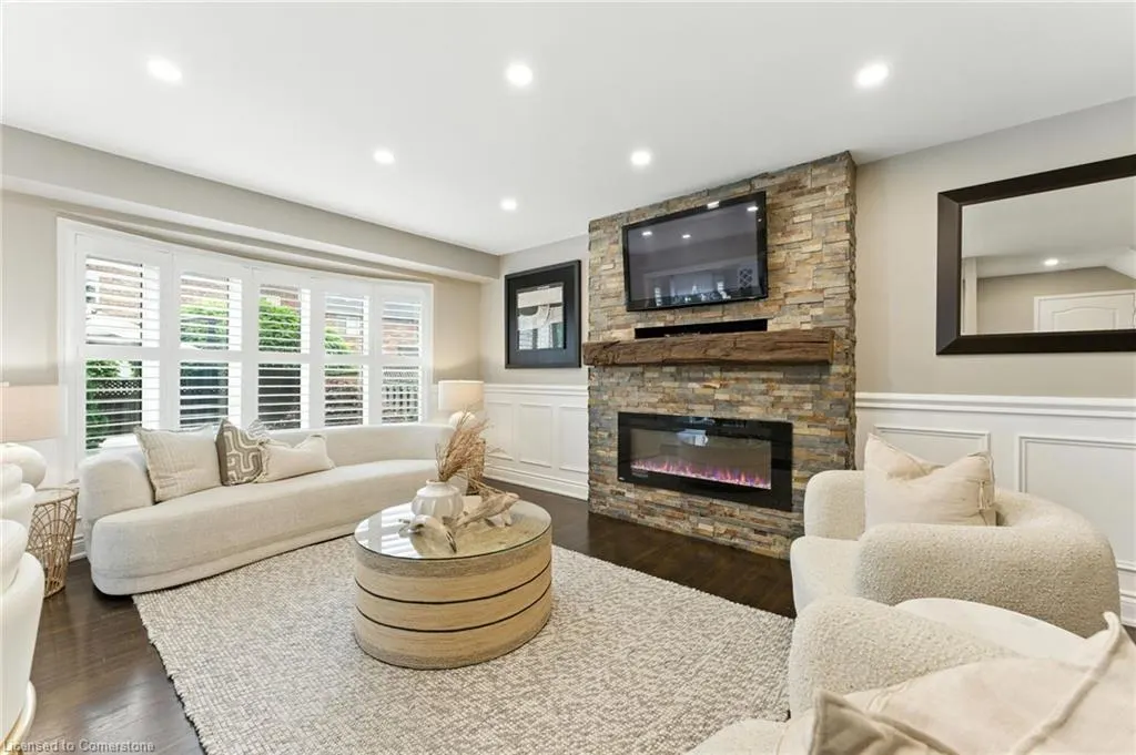 2484 Whitehorn Drive