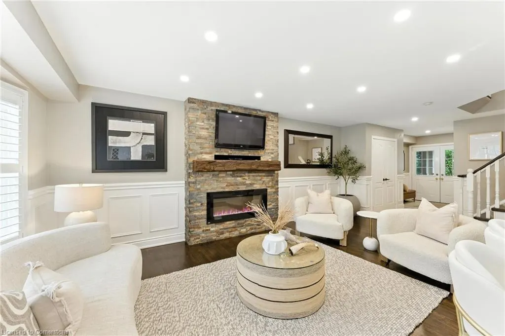 2484 Whitehorn Drive