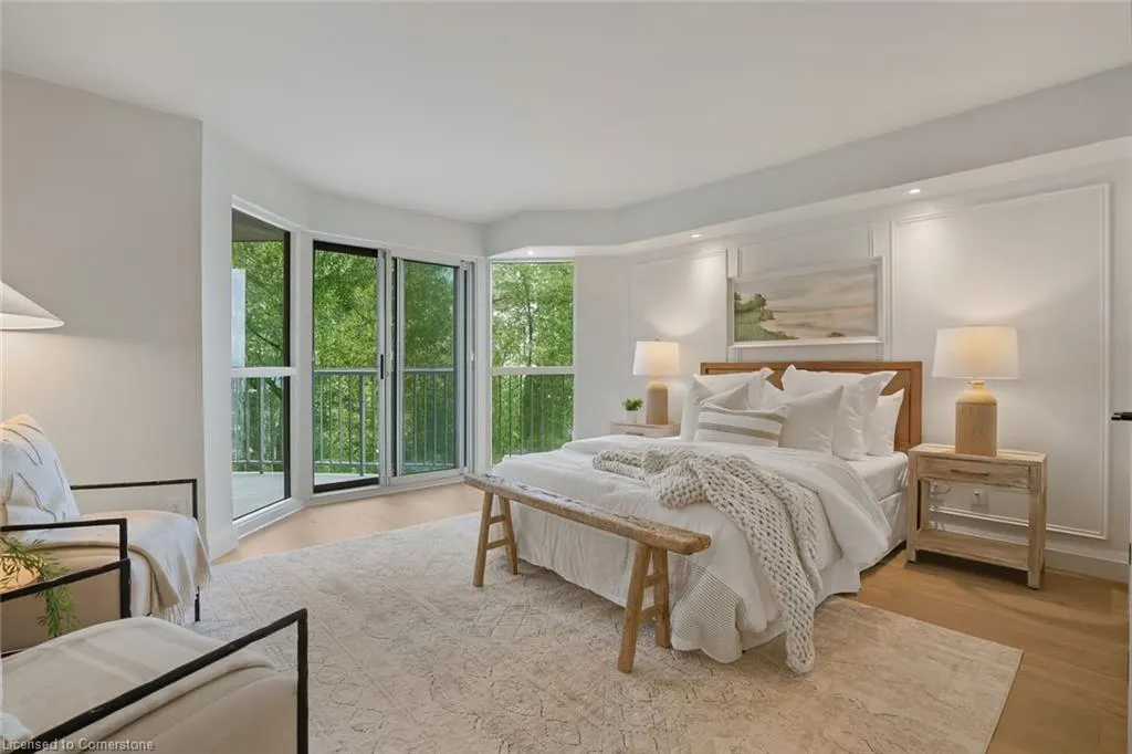 2190 Lakeshore Road, #403