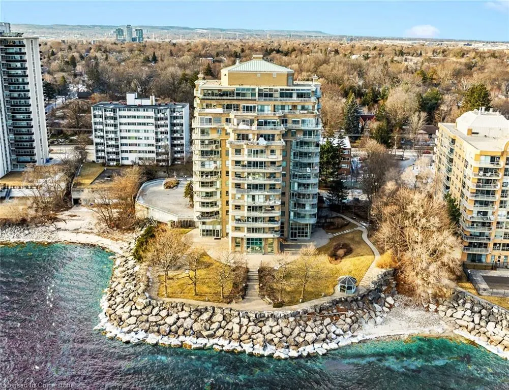 2190 Lakeshore Road, #403