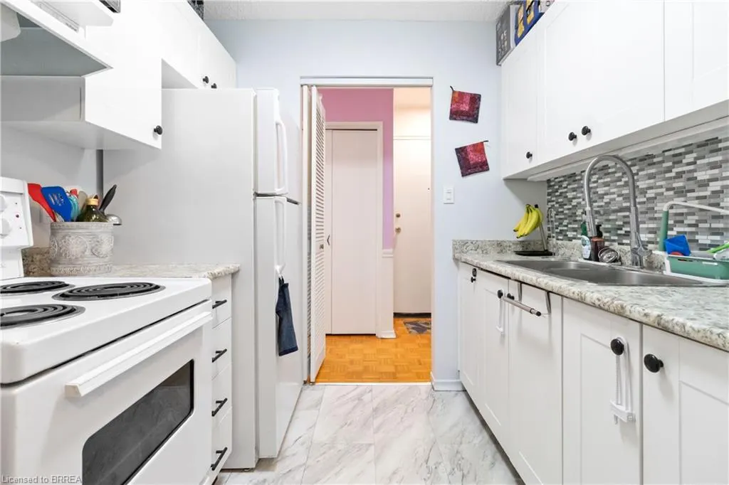 87 St George Street, #604