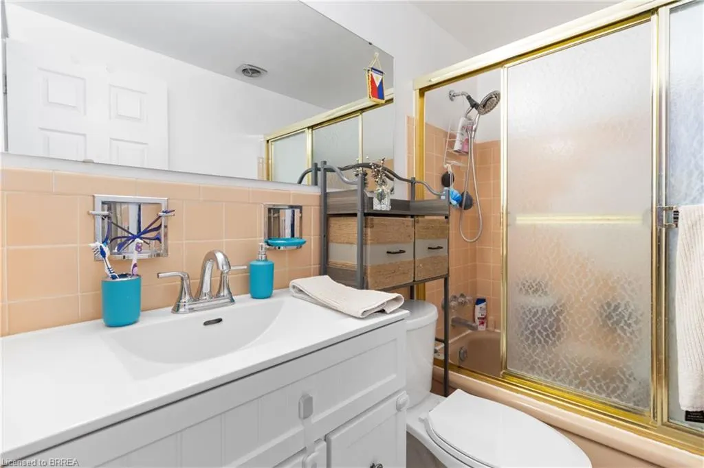 87 St George Street, #604